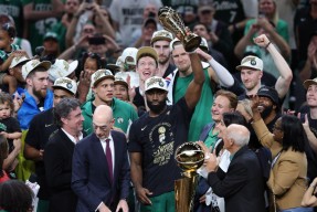 塔图姆重要时刻比赛局势复杂，德国队带队取胜！